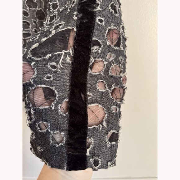 VTG Sno Skins Black Textured Cut-Out Mesh Velvet Tie Blazer Sz Small Avant Garde - Picture 8 of 11